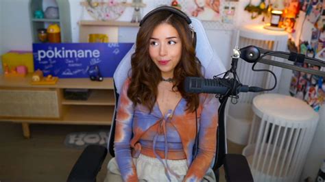 streamer onlyfans leaks|POKIMANE SHOWS HER TITS ON TWITCH LIVE STREAM。